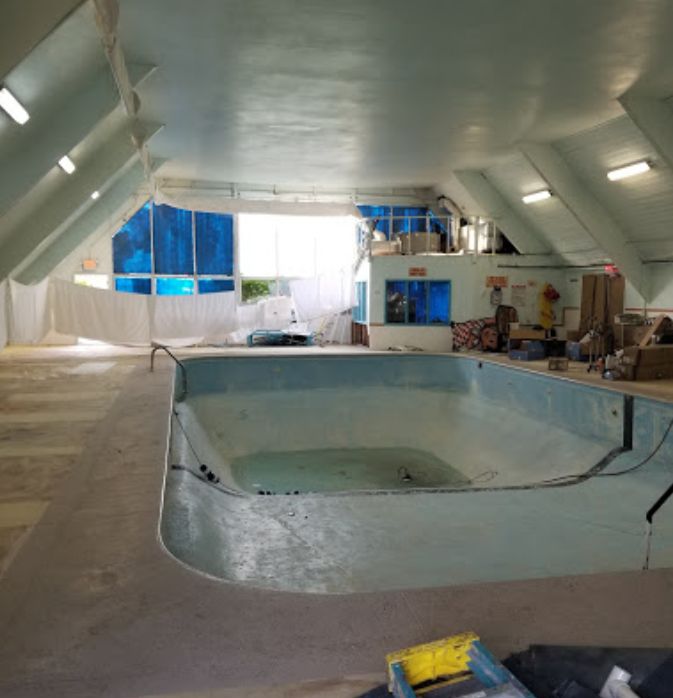 Woodbridge Inn & Suites (TraveLodge) - From Web Listing (newer photo)